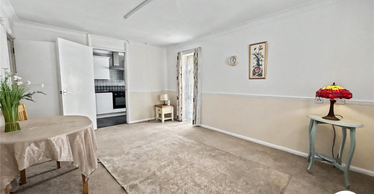 2 bedroom property for sale in Sidcup | Robinson Jackson