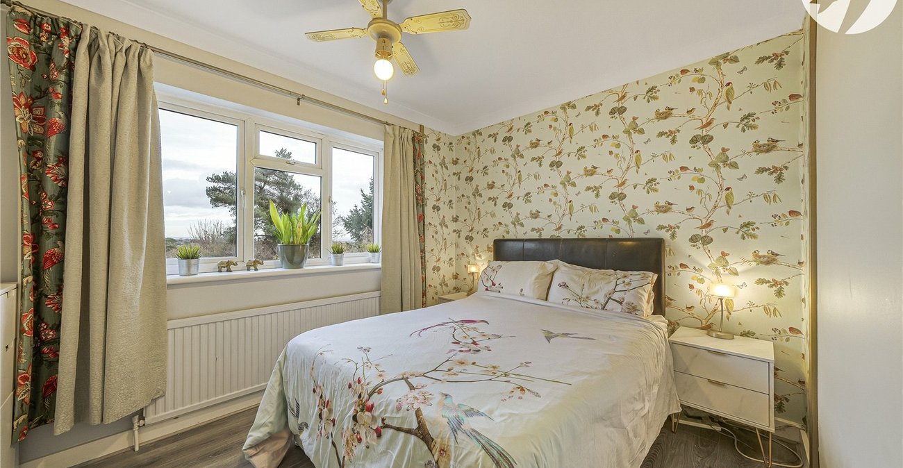 3 bedroom house for sale in West Dartford | Robinson Jackson