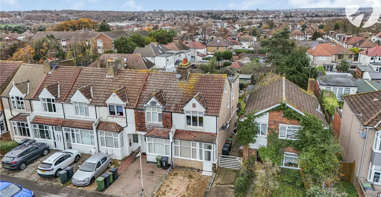 3 bedroom house for sale in West Dartford | Robinson Jackson