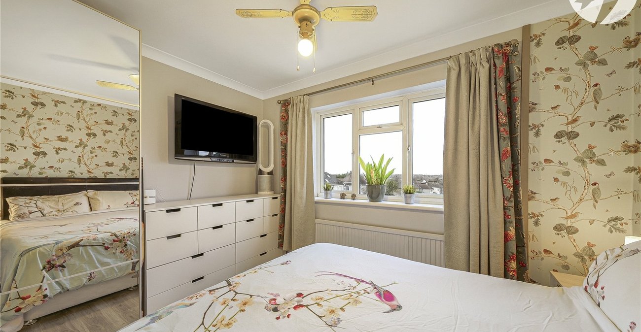 3 bedroom house for sale in West Dartford | Robinson Jackson