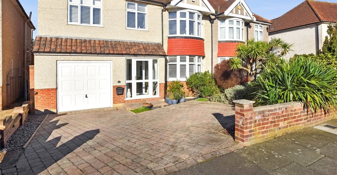 4 bedroom house for sale in Bexleyheath | Robinson Jackson