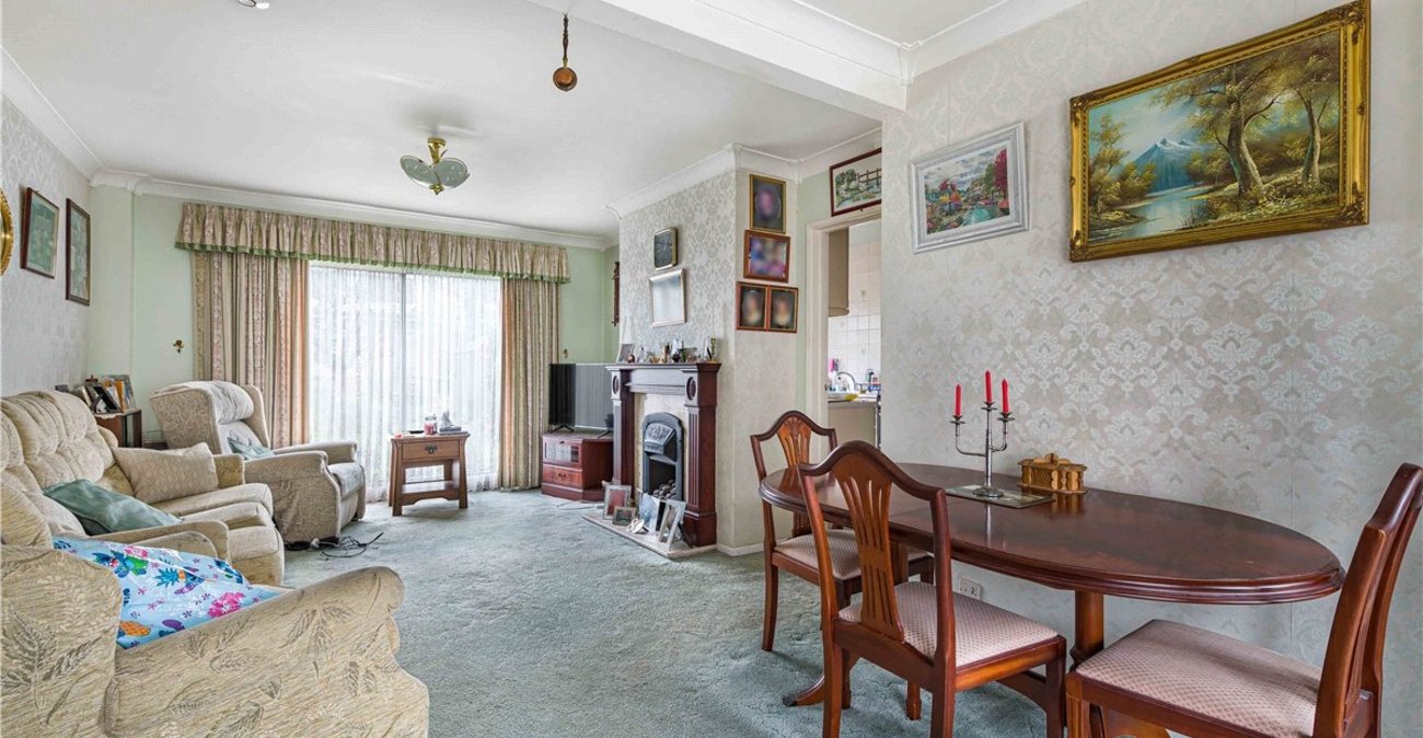 3 bedroom house for sale in Orpington | Robinson Jackson