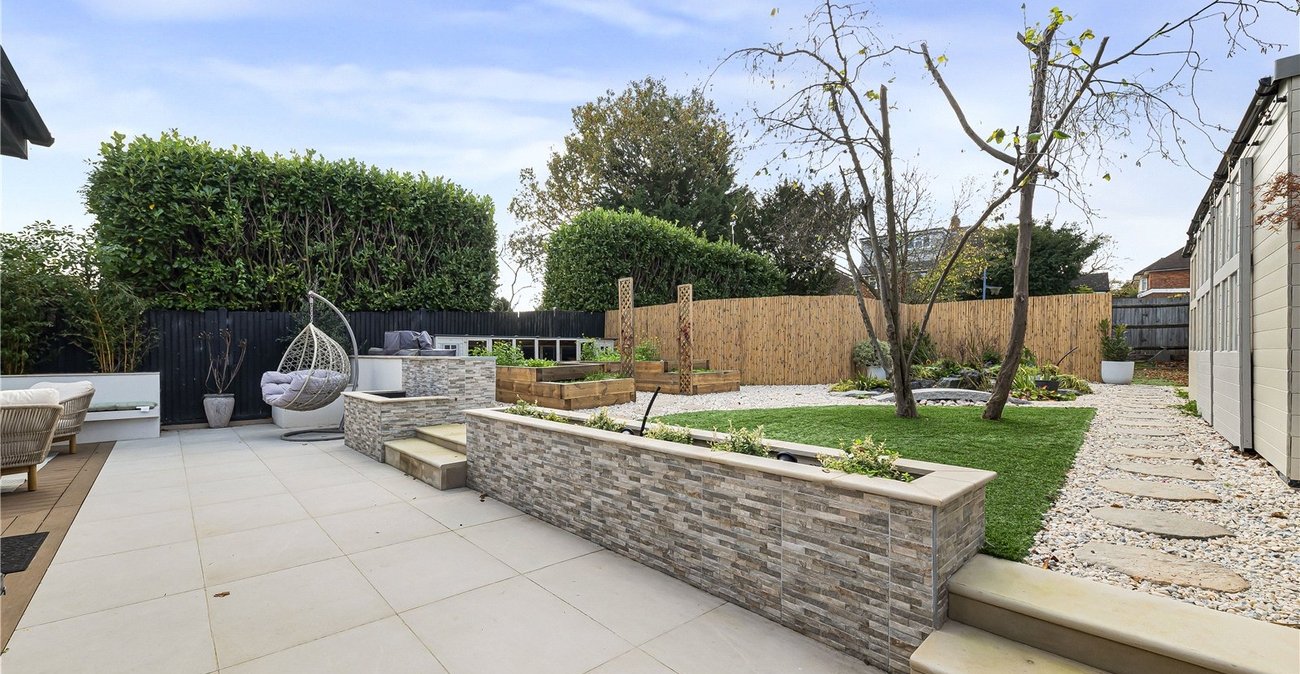 4 bedroom property for sale in Dartford | Robinson Jackson