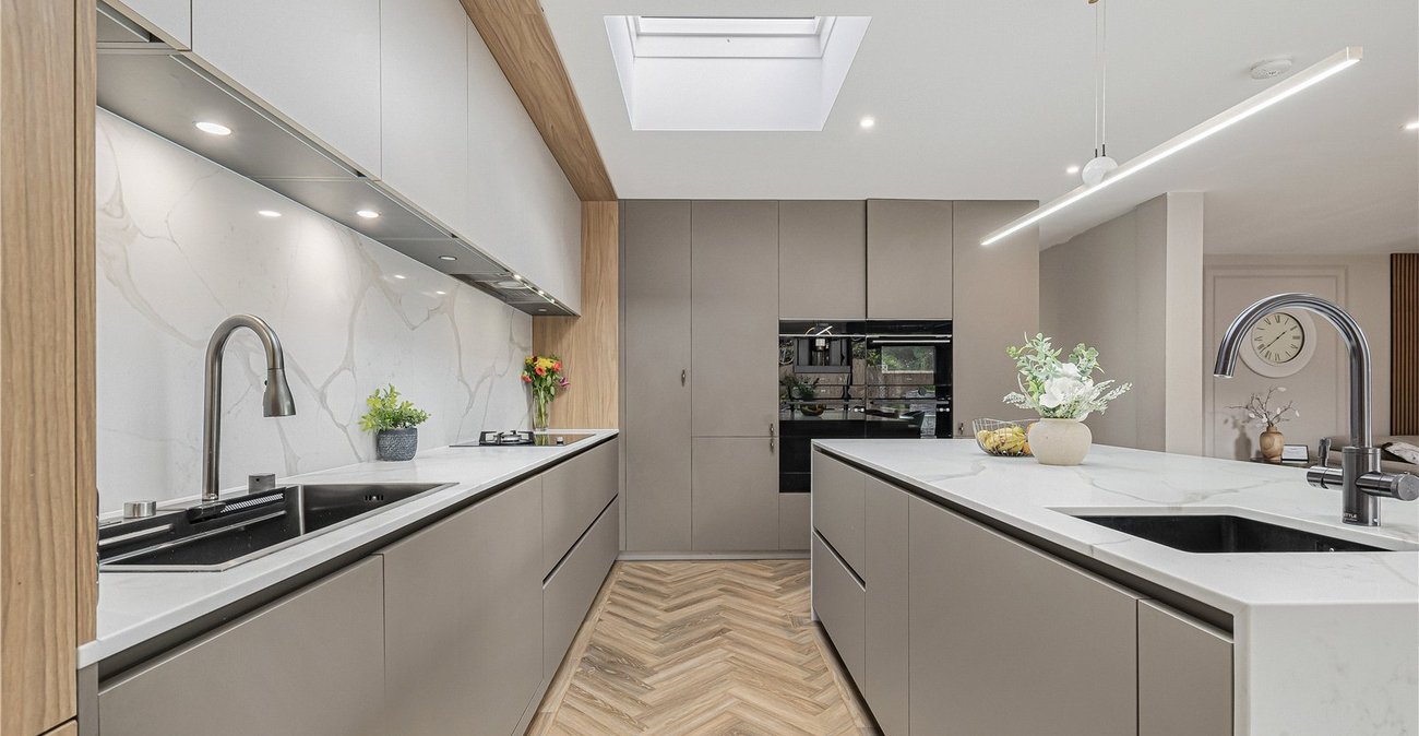4 bedroom property for sale in Dartford | Robinson Jackson