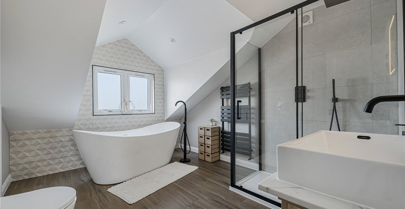 4 bedroom property for sale in Dartford | Robinson Jackson