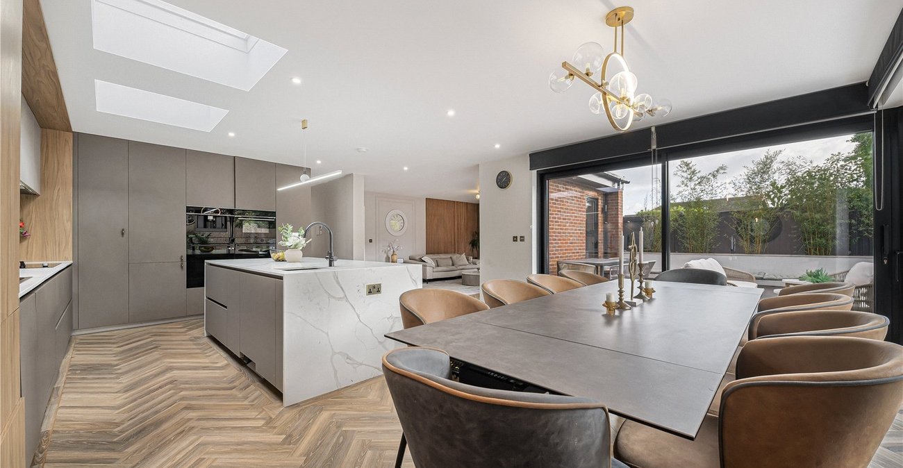 4 bedroom property for sale in Dartford | Robinson Jackson