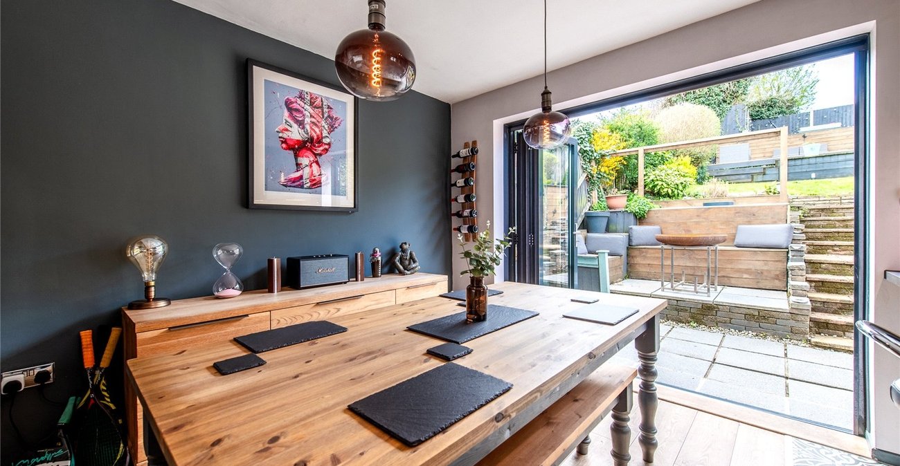 3 bedroom house for sale in Istead Rise | Robinson Michael & Jackson