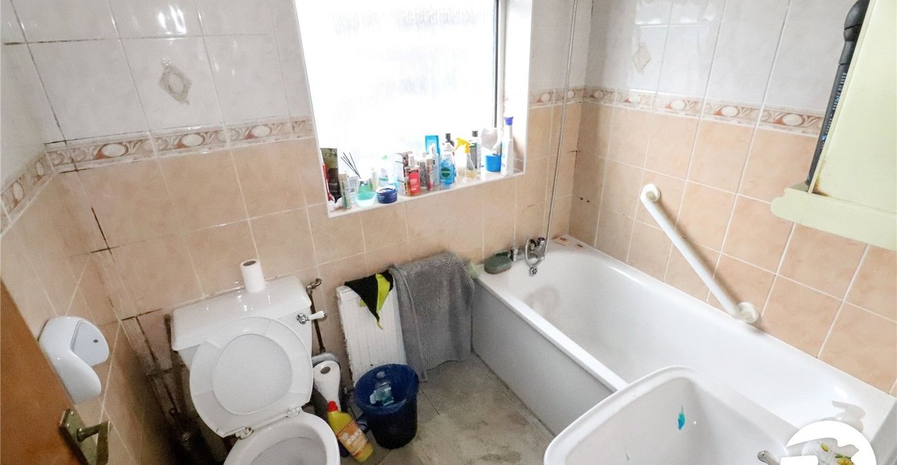 4 bedroom house for sale in Abbey Wood | Robinson Jackson