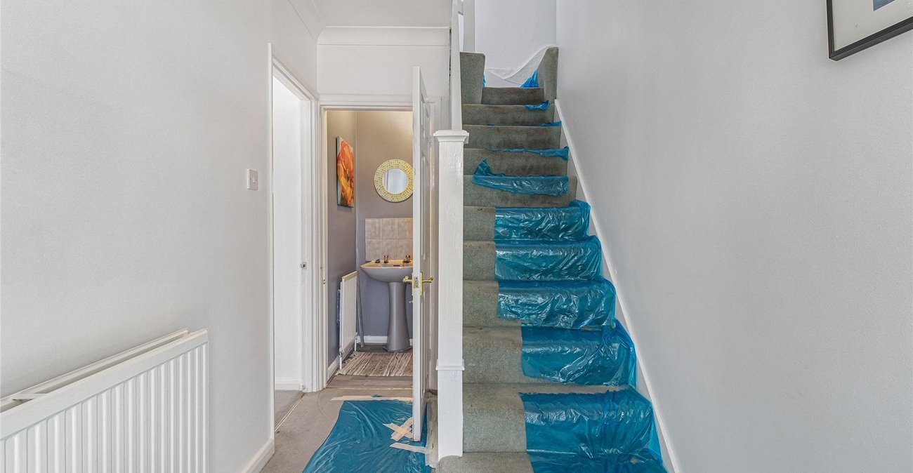 4 bedroom house for sale in Welling | Robinson Jackson
