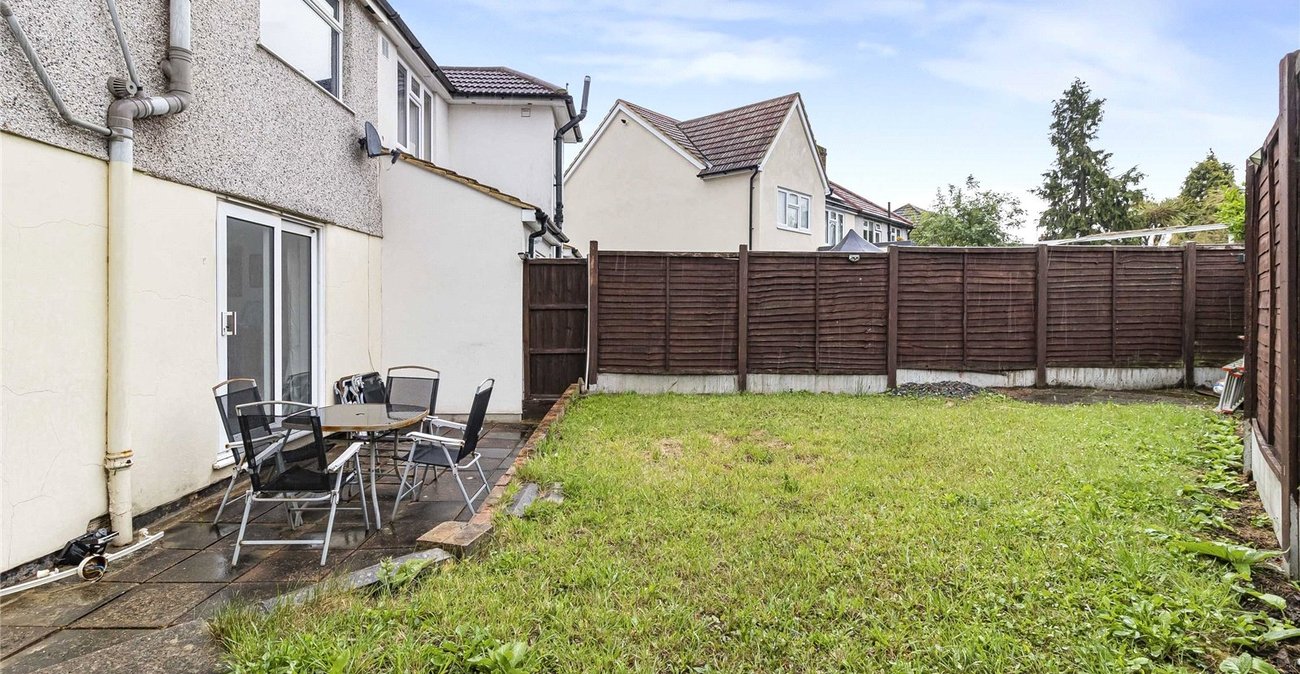 4 bedroom house for sale in Welling | Robinson Jackson