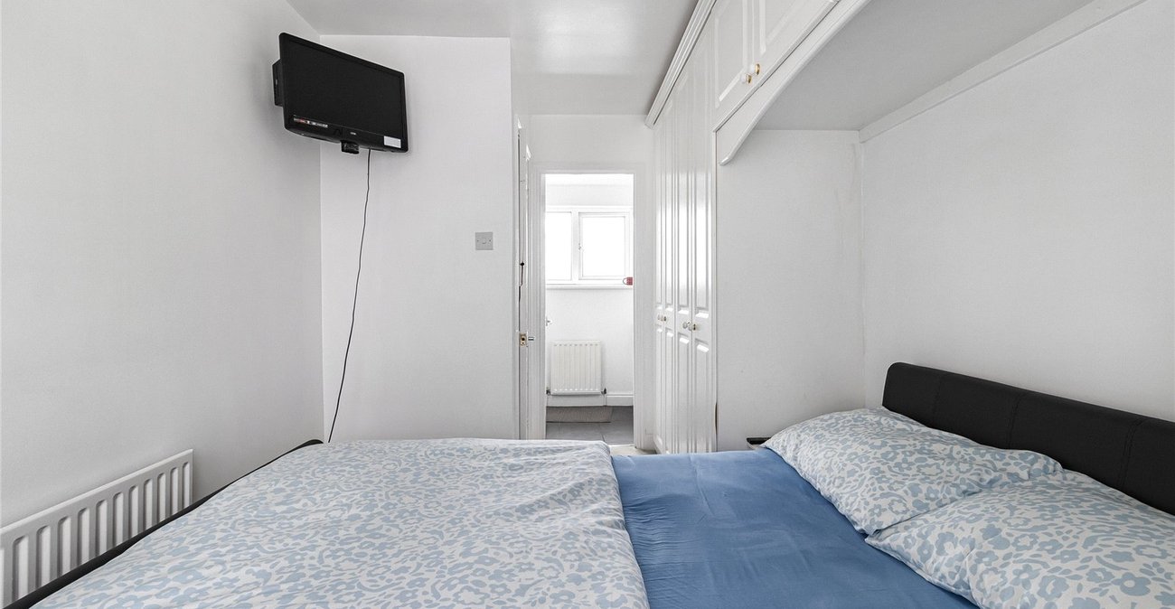 4 bedroom house for sale in Welling | Robinson Jackson