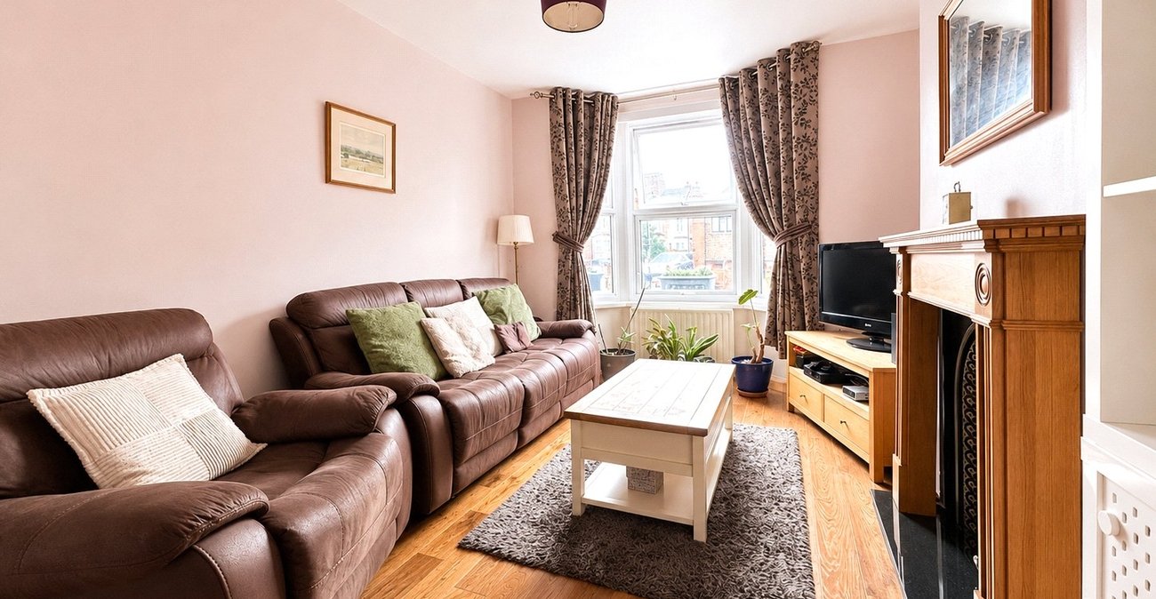 4 bedroom house for sale in Catford | Robinson Jackson