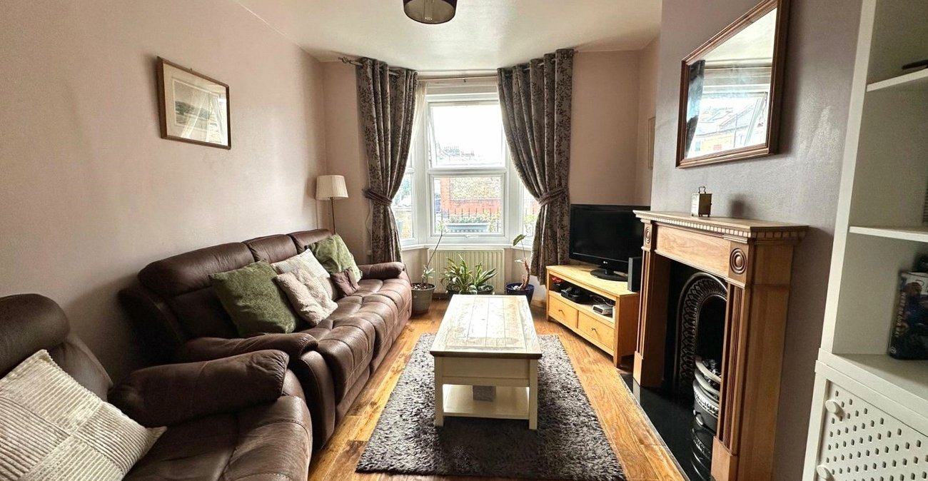 4 bedroom house for sale in Catford | Robinson Jackson