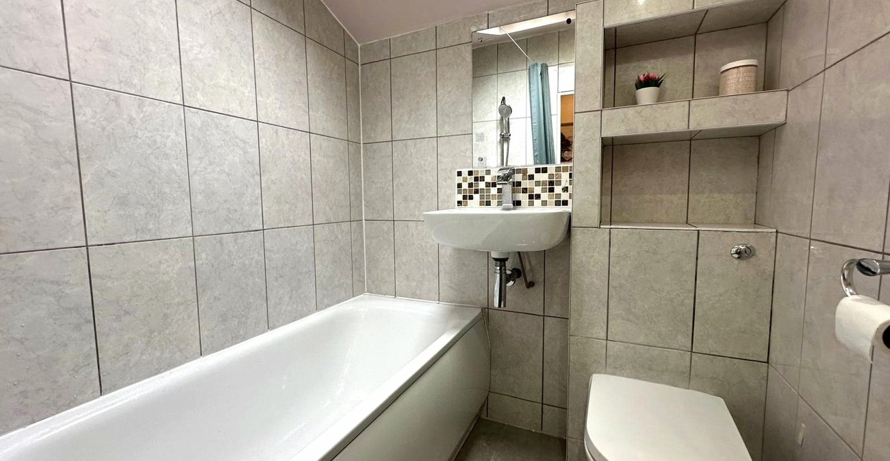 4 bedroom house for sale in Catford | Robinson Jackson