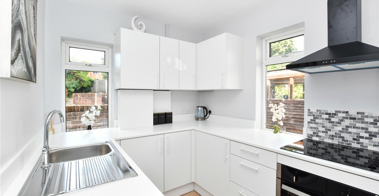 2 bedroom property for sale in Bexleyheath | Robinson Jackson