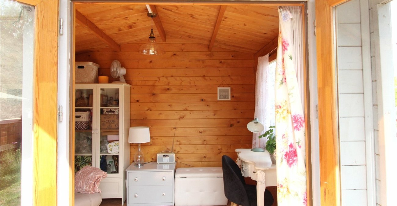 1 bedroom property for sale in Southfleet | Robinson Michael & Jackson