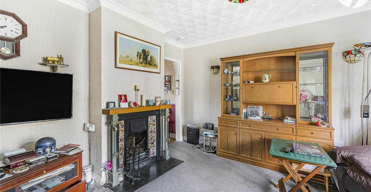 3 bedroom house for sale in Bean | Robinson Jackson