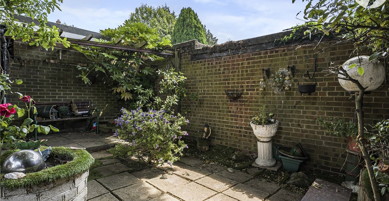 3 bedroom house for sale in Bean | Robinson Jackson