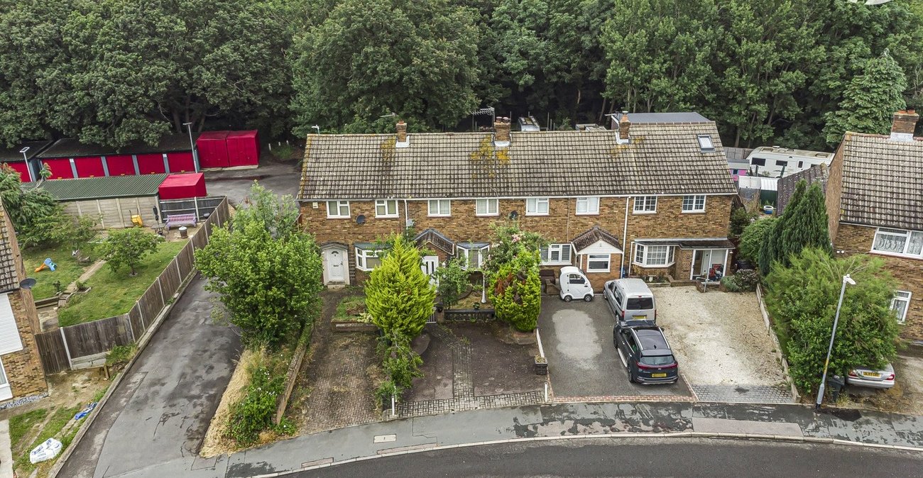 2 bedroom house for sale in Bean | Robinson Jackson