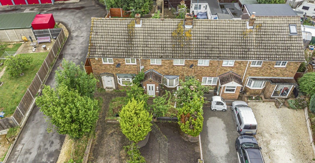 2 bedroom house for sale in Bean | Robinson Jackson