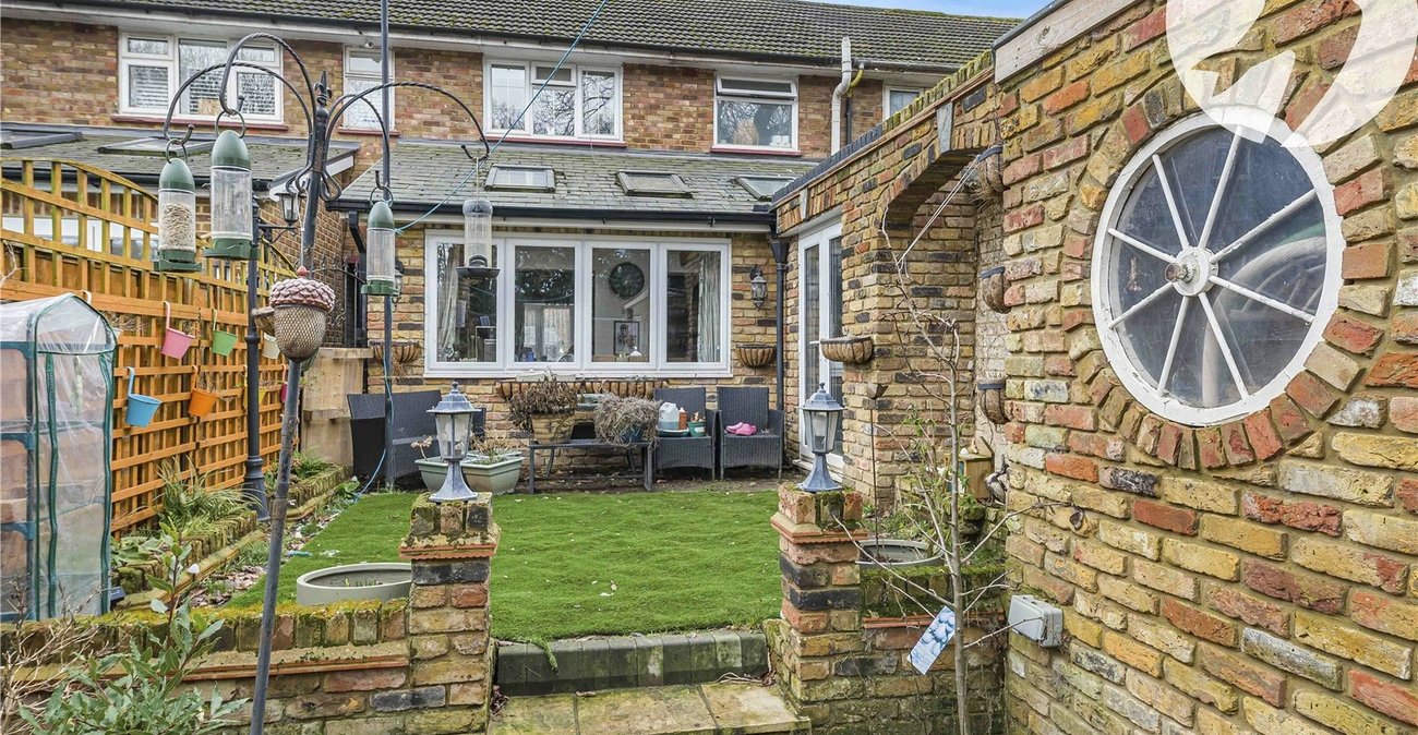 2 bedroom house for sale in Bean | Robinson Jackson