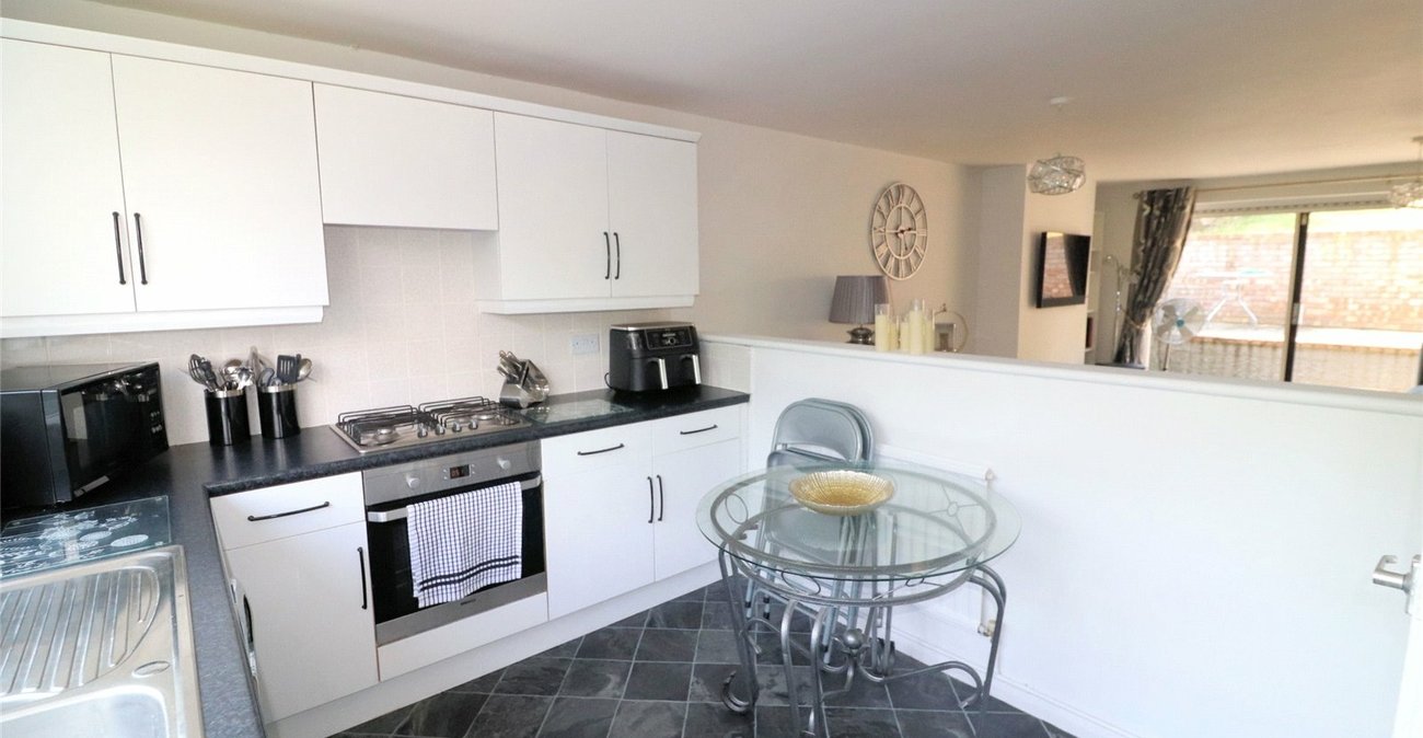 3 bedroom property for sale in Erith | Robinson Jackson