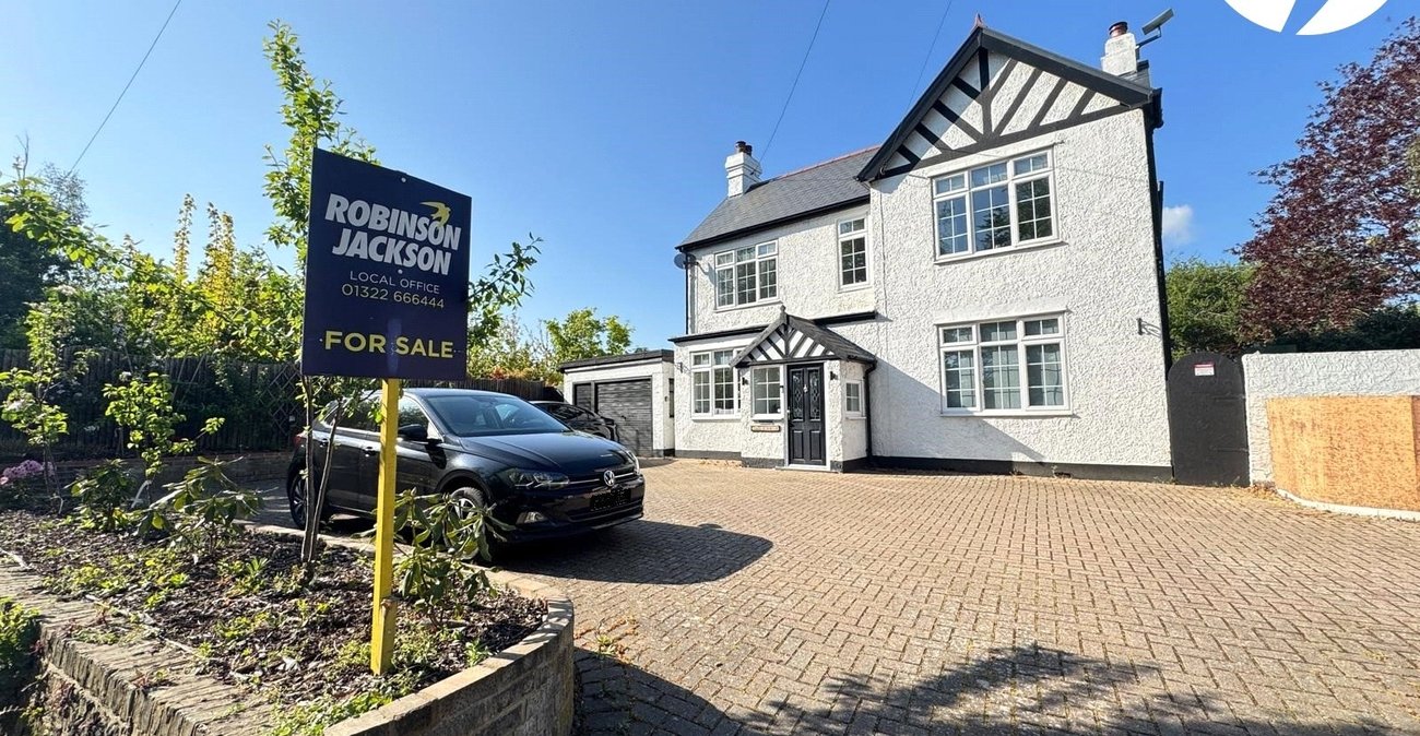 4 bedroom house for sale in Leydenhatch Lane | Robinson Jackson