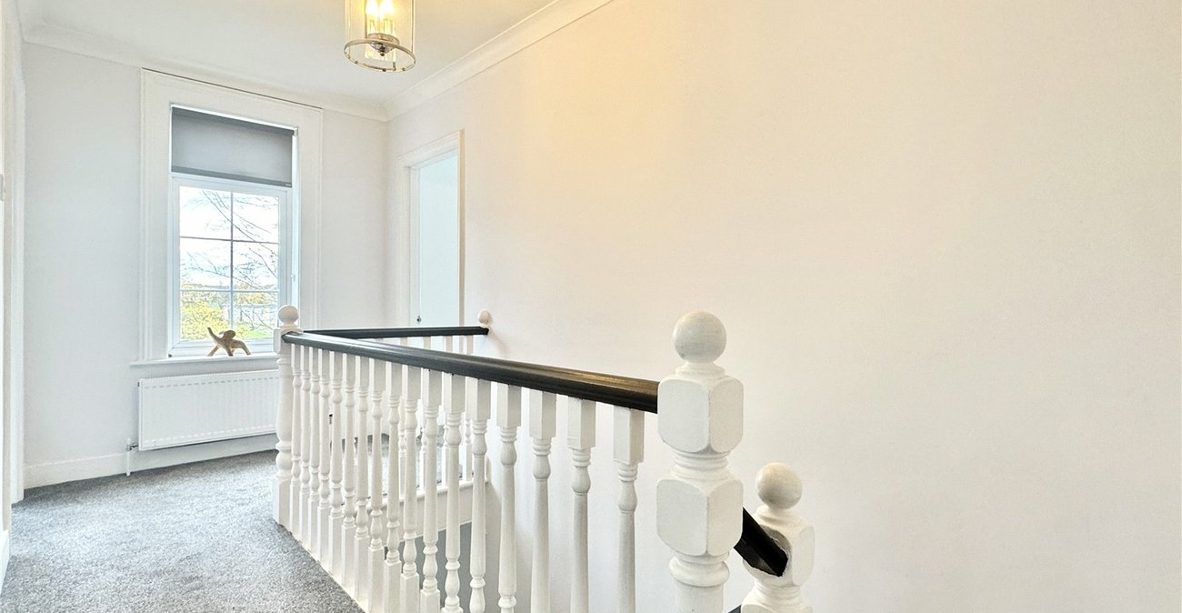 4 bedroom house for sale in Leydenhatch Lane | Robinson Jackson