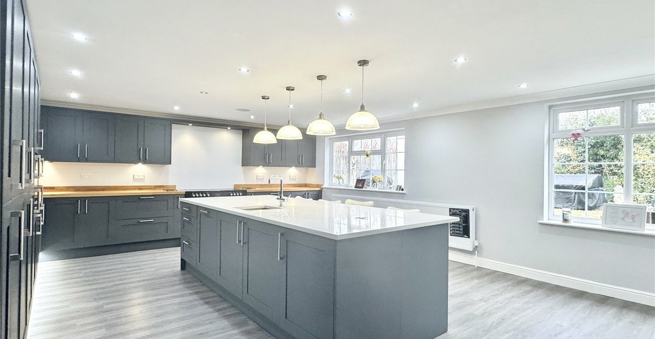 4 bedroom house for sale in Leydenhatch Lane | Robinson Jackson