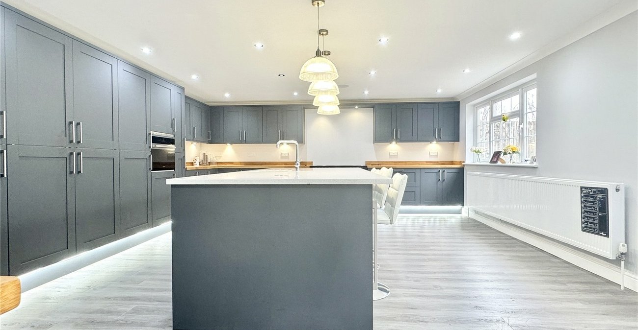 4 bedroom house for sale in Leydenhatch Lane | Robinson Jackson