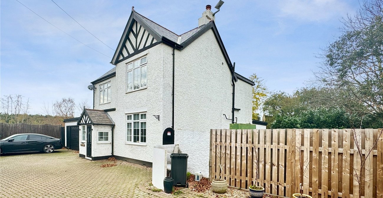 4 bedroom house for sale in Leydenhatch Lane | Robinson Jackson