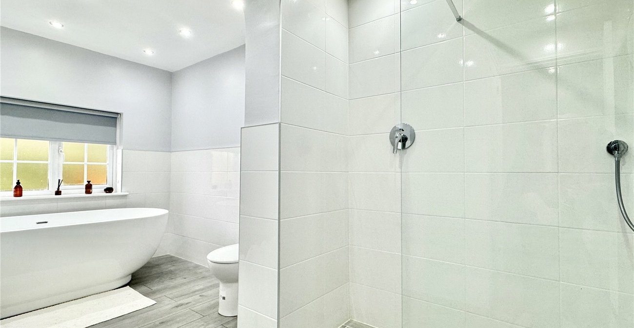 4 bedroom house for sale in Leydenhatch Lane | Robinson Jackson