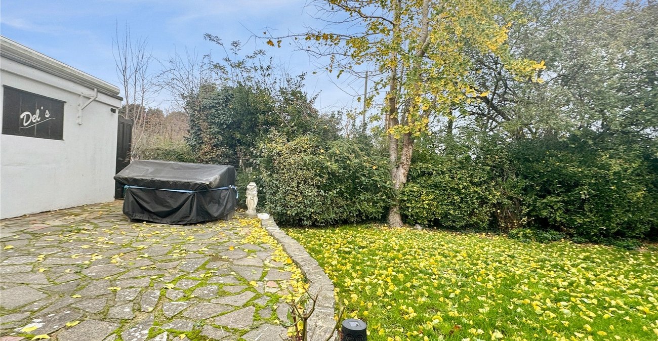 4 bedroom house for sale in Leydenhatch Lane | Robinson Jackson