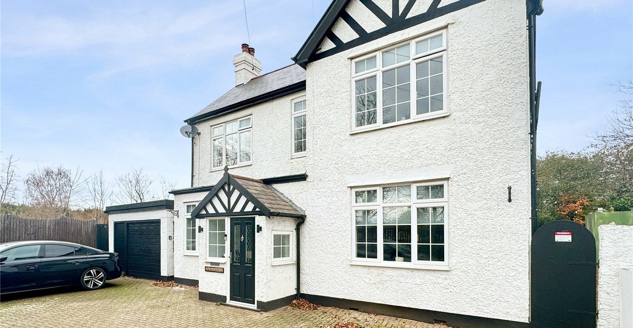 4 bedroom house for sale in Leydenhatch Lane | Robinson Jackson