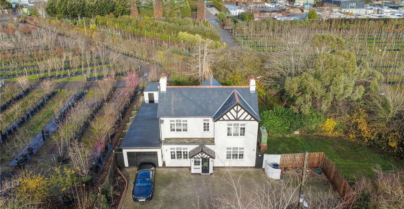 4 bedroom house for sale in Leydenhatch Lane | Robinson Jackson