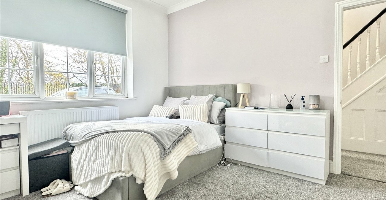 4 bedroom house for sale in Leydenhatch Lane | Robinson Jackson