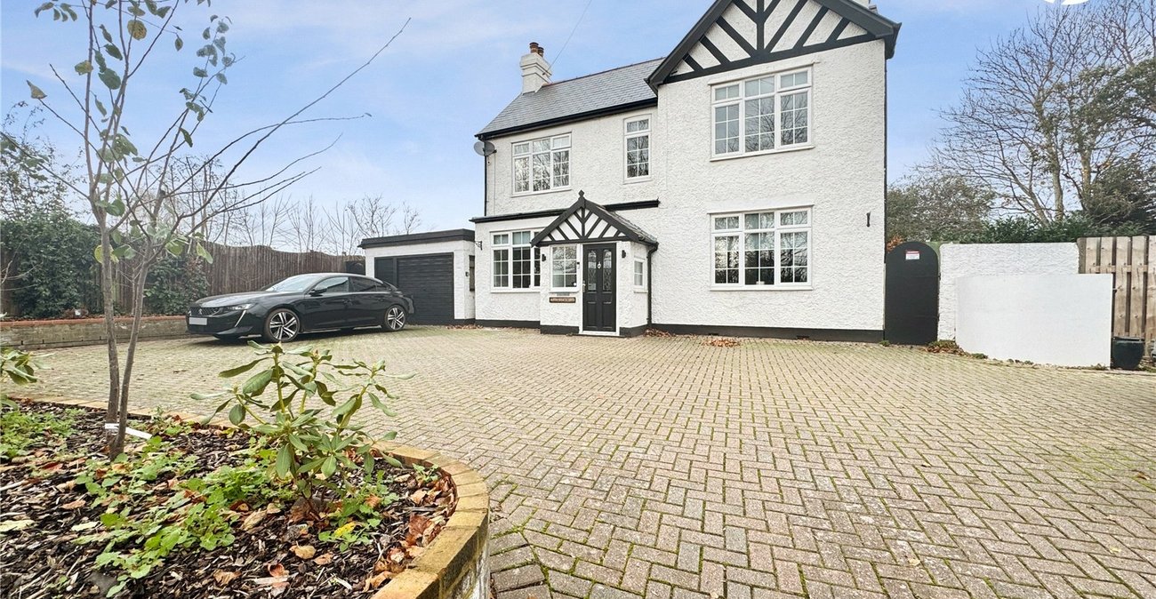 4 bedroom house for sale in Leydenhatch Lane | Robinson Jackson