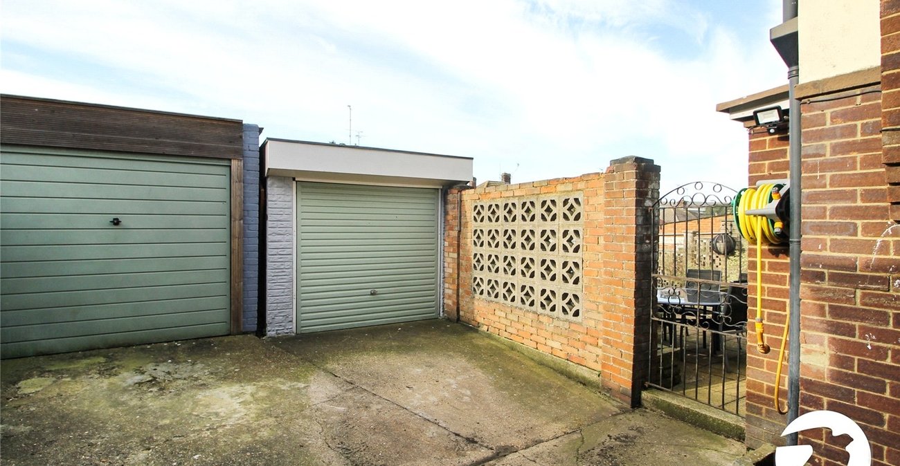 3 bedroom house for sale in Rochester | Robinson Michael & Jackson