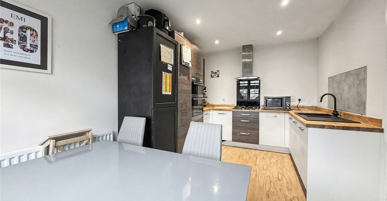 4 bedroom house for sale in Rainham | Robinson Michael & Jackson