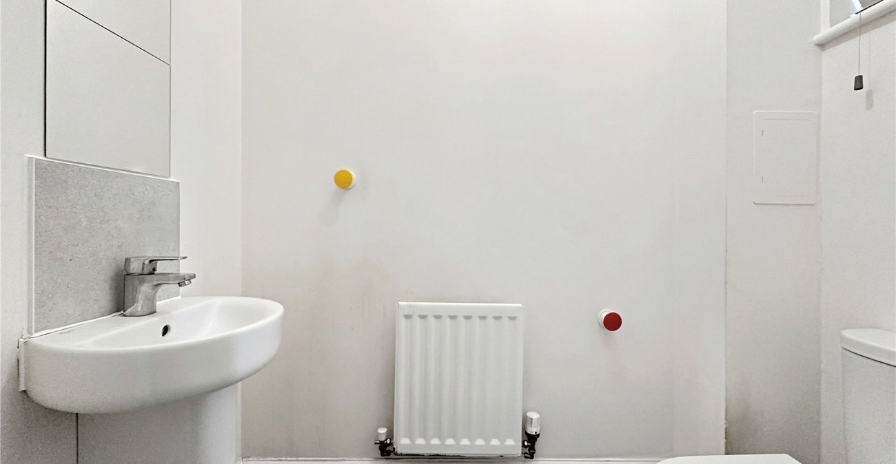 4 bedroom house for sale in Rainham | Robinson Michael & Jackson