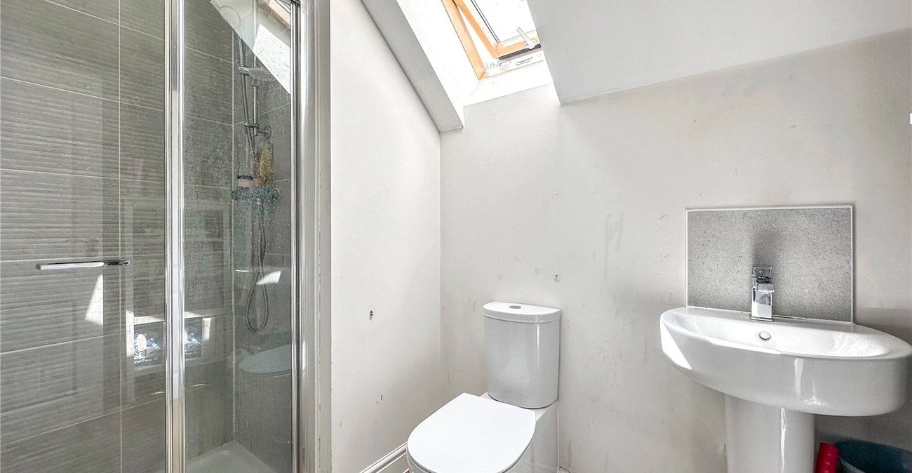 4 bedroom house for sale in Rainham | Robinson Michael & Jackson