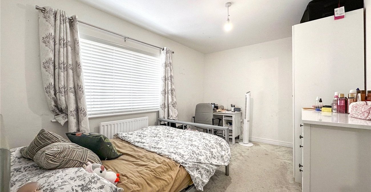 4 bedroom house for sale in Rainham | Robinson Michael & Jackson