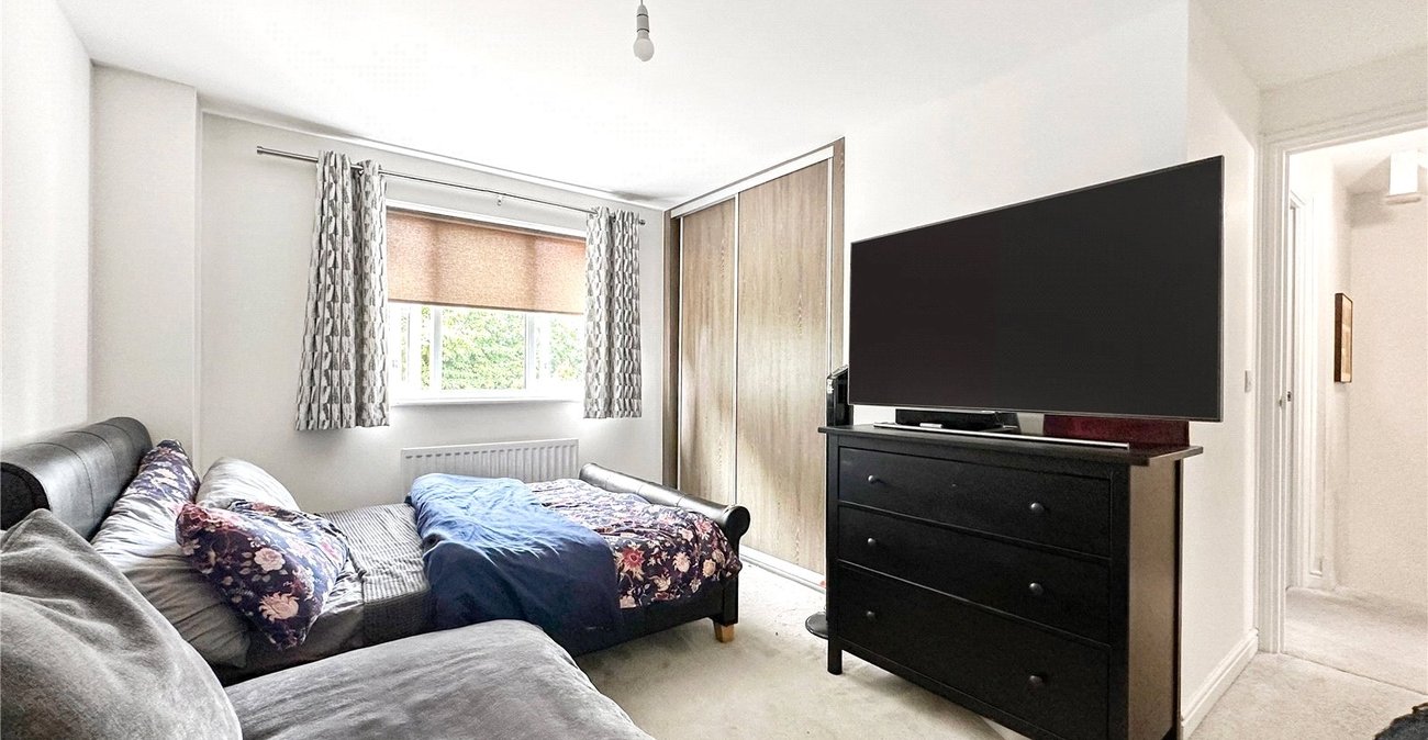 4 bedroom house for sale in Rainham | Robinson Michael & Jackson