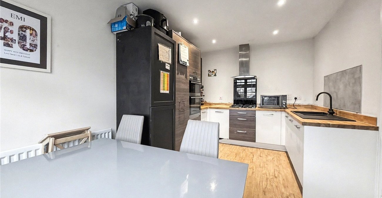 4 bedroom house for sale in Rainham | Robinson Michael & Jackson