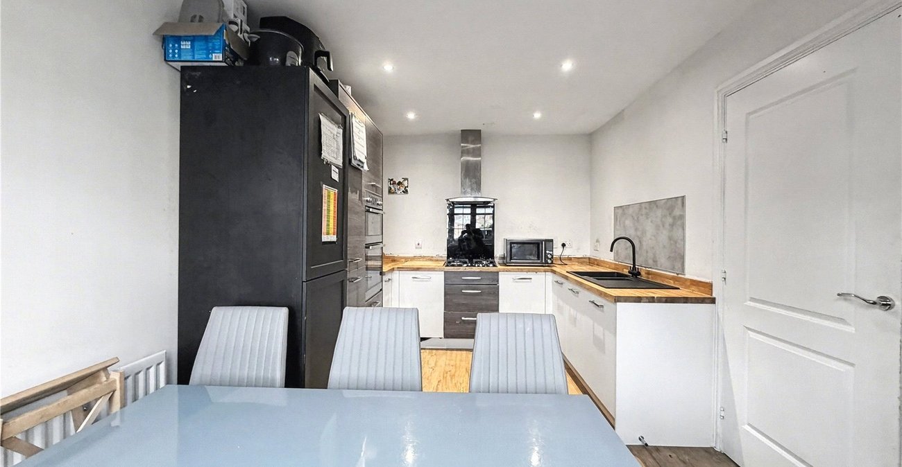 4 bedroom house for sale in Rainham | Robinson Michael & Jackson