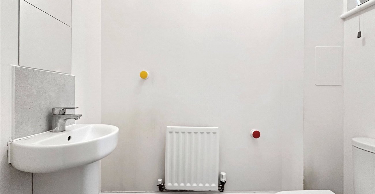 4 bedroom house for sale in Rainham | Robinson Michael & Jackson