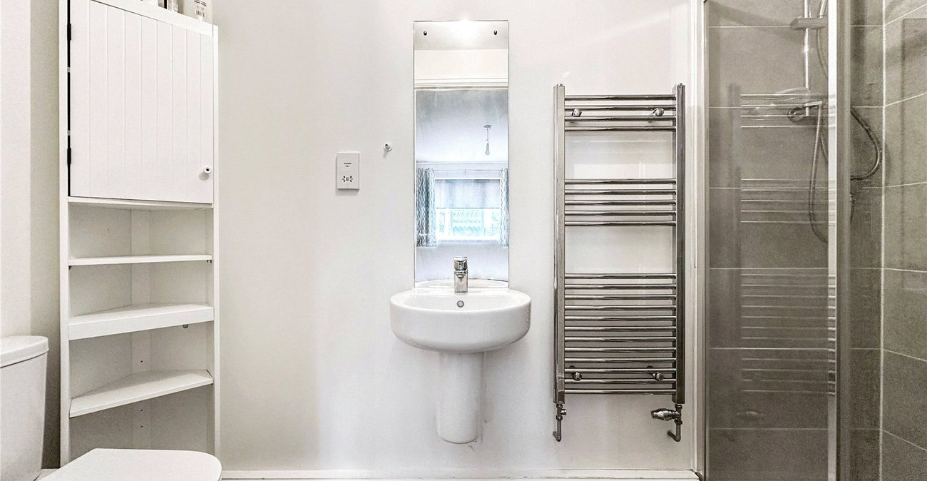 4 bedroom house for sale in Rainham | Robinson Michael & Jackson