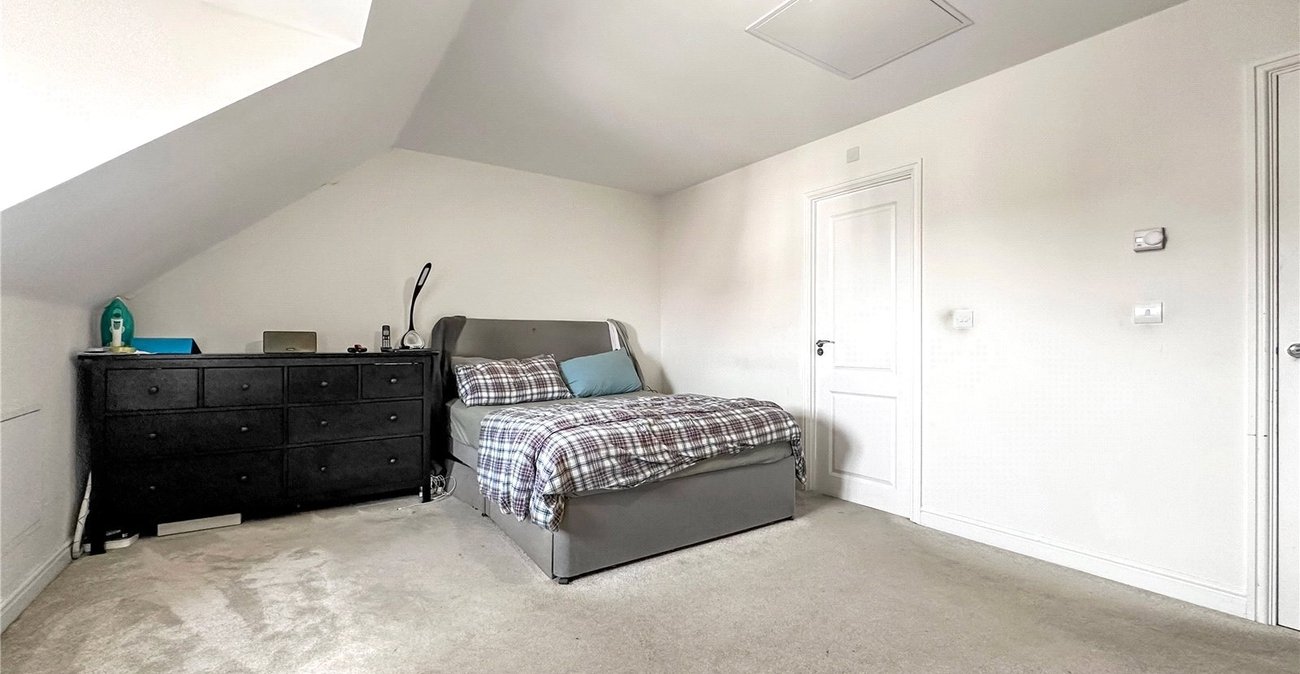 4 bedroom house for sale in Rainham | Robinson Michael & Jackson