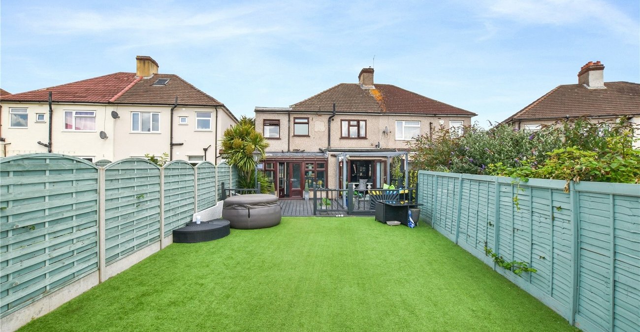 4 bedroom house for sale in Bexleyheath | Robinson Jackson