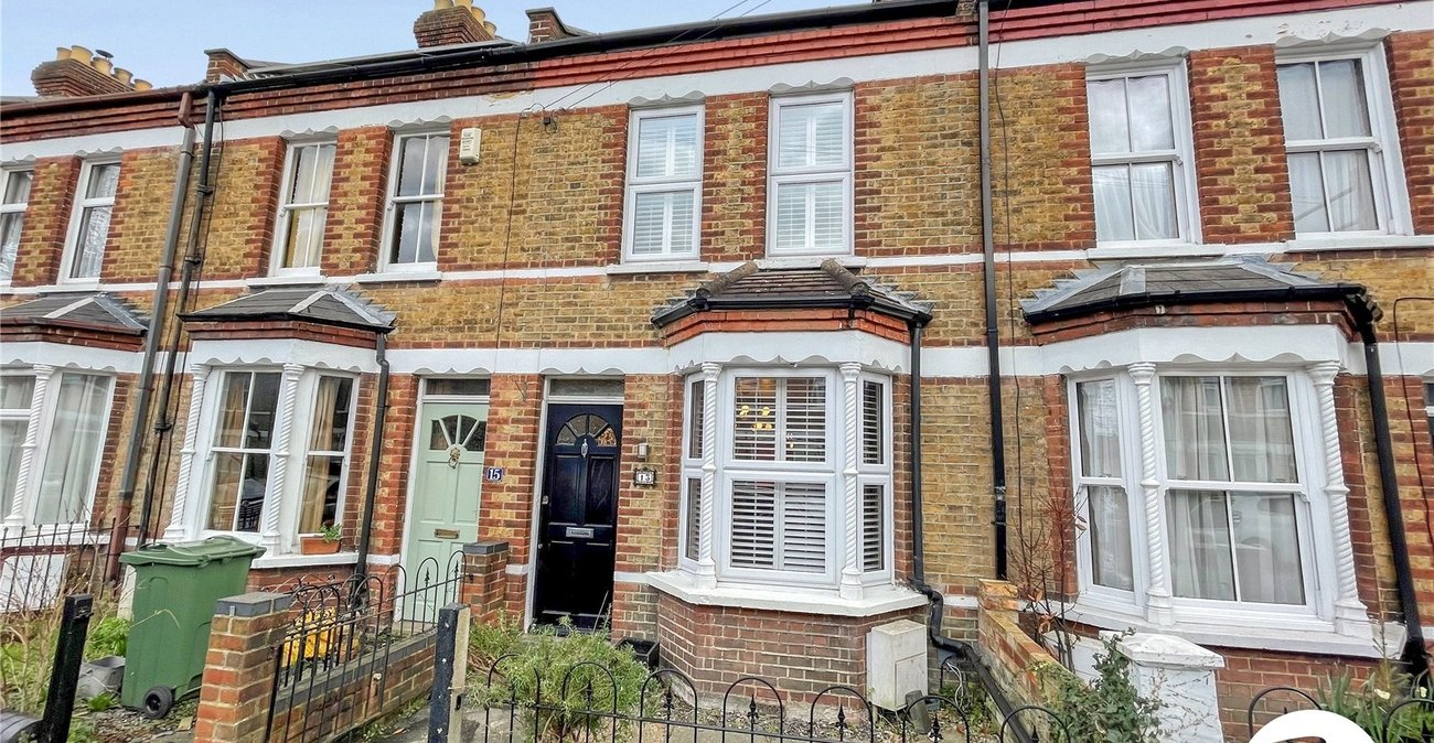 2 bedroom house for sale in Dartford | Robinson Jackson